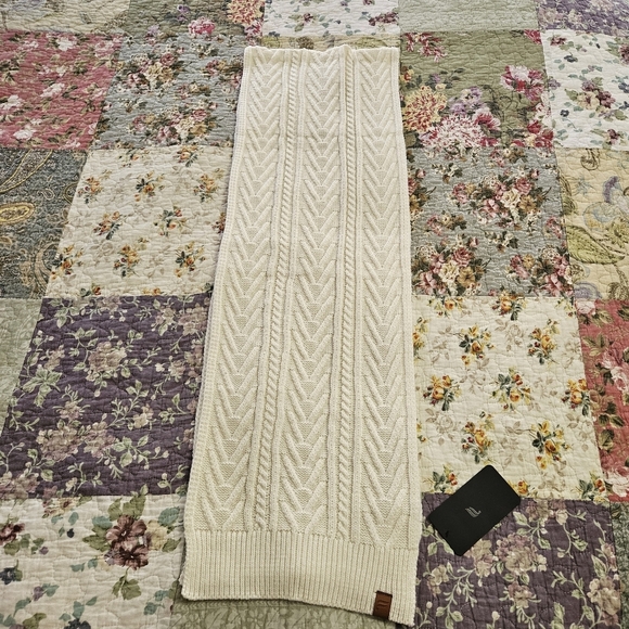 Fabletics Ivory Cable-Knit Scarf, Soft, One Size, Fisherman - Picture 2 of 7